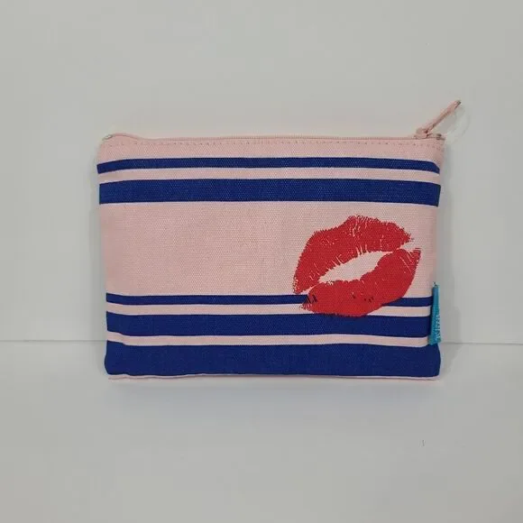 Xoxo Pink Lip Makeup Bag - Picture 7 of 7